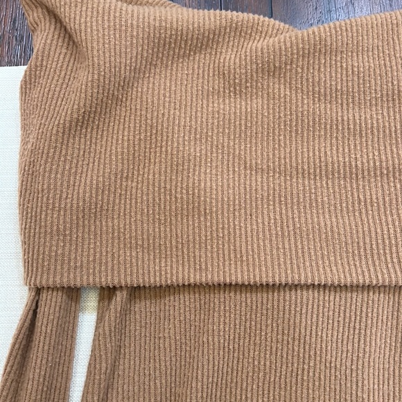 We The Free over the shoulder brown sweater - Picture 3 of 5